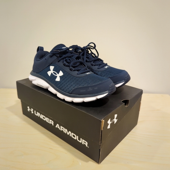Under Armour Charged Men's Sneaker Navy and White Size 7 Men's Size 9 Ladies NEW - Picture 5 of 5